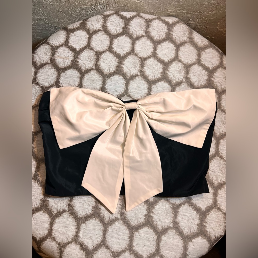 STAUD Black Top Strapless Cream Bow Accent L